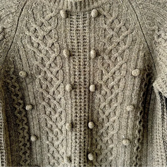 J. Crew Lambswool Bauble Cable Knit Crew Neck Pullover Sweater Taupe Siz… - Picture 3 of 5